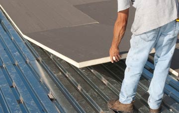benefits of insulating Heol Senni flat roofing
